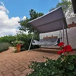 Apartment Montiron Apartman Sisan