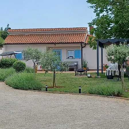 Apartment Apartment Montiron Sisan