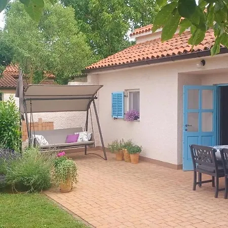 Apartment Montiron *